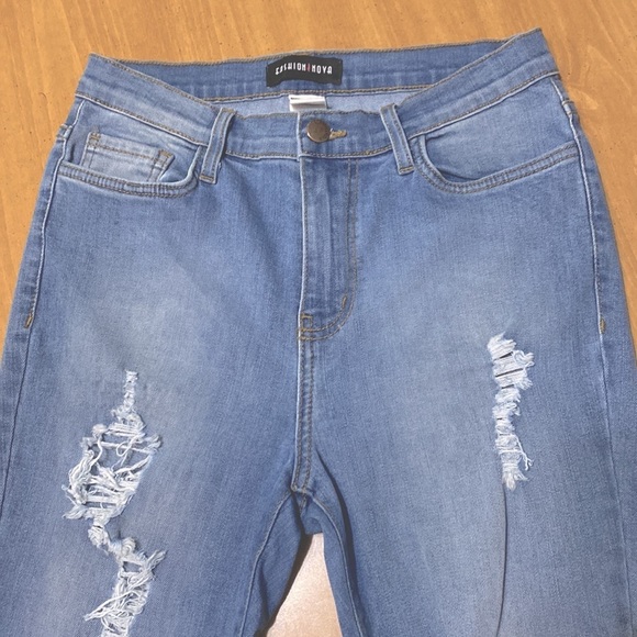 Fashion Nova Jeans - Distressed High Waisted Skinny Women’s 9/W28 - Picture 7 of 15